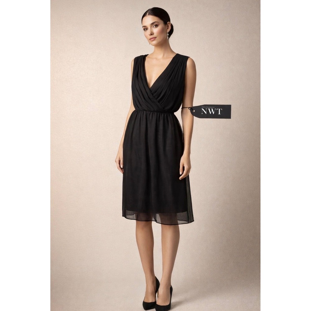NWT Black Halo 100% Silk Draped V Neck Flowy Sz 6 Quiet Luxury Wedding Guest